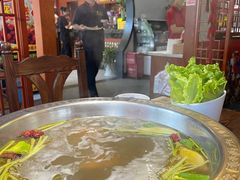 -乡土黄·鲜牛肉火锅·小龙虾(兴业街店)
