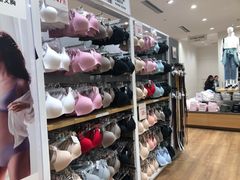 -优衣库(青岛万象城店)