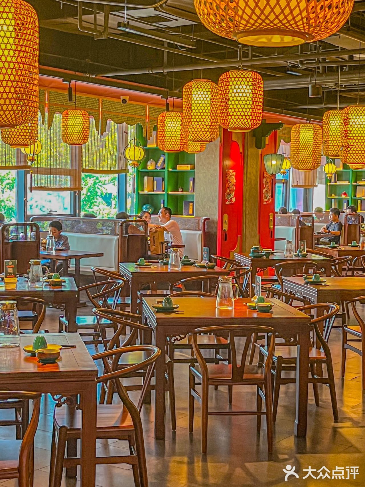 我说它是西安环境最好的陕菜没人反对吧？