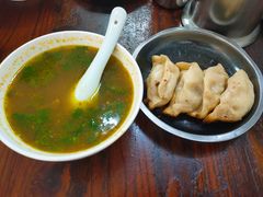 -黄阿姨锅贴大王(万航渡路店)