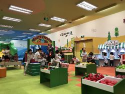 -莫莉幻想儿童乐园(武汉经开永旺店)