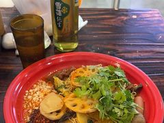 -老街称盘麻辣烫(东方新天地店)