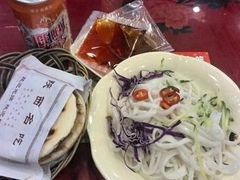 -陕味食族油泼面(工商大学店)