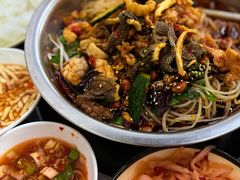 -周良天山牛杂城(天山路总店)