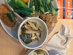 -素满香·全民食养自助(长宁龙之梦店)