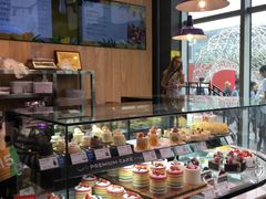 面包甜点陈列柜-巴黎贝甜(五道口店)