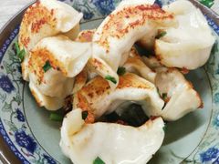 鲜肉煎饺-无名氏宵夜小摊(祝家三姐妹馄饨店)