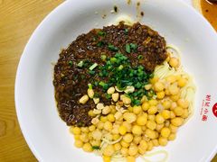招牌豌豆杂酱面-初见小面(上沙店)