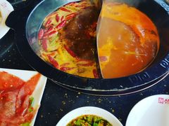 经典鸳鸯锅底-成都龍井門火锅(王家湾店)