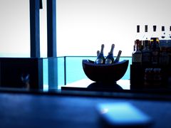 -瑰丽酒店·海吧·天际下午茶·现场DJ·天台酒吧