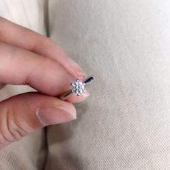 -威德钻石-克拉钻大本营(南京东路店)