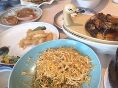 -八府香鸭·啫啫煲(华山路店)