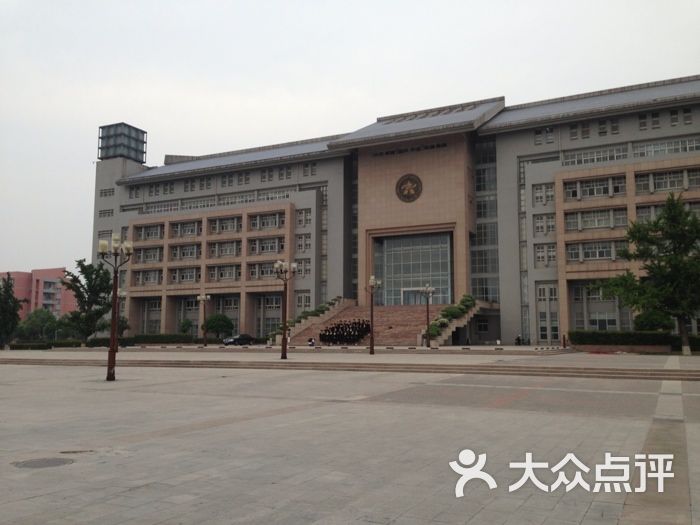 郑州大学行政楼图片-北京大学-大众点评网
