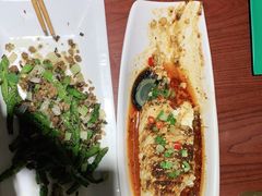 -川人百味·水煮活鱼(赛罕万达店)