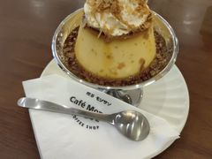 -Café Monson