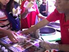 -詹爷爷乌节路街头冰淇淋