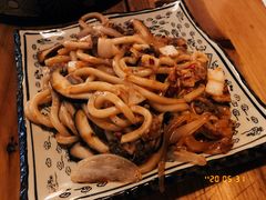 泡菜牛肉炒乌冬-伊亭寿司(港湾家园店)