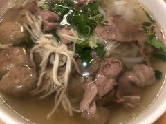 越南火车头汤河粉-越美小馆·越南料理(曲江店)