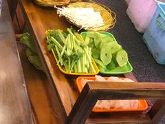 -地锅公社·现炒地锅鸡·地锅鱼·夜宵(罗锦路店)