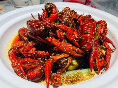 -肥肥虾庄·金牌油焖大虾(首义路店)