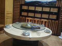 -三锅莊·牦牛肉火锅·香格里拉特色藏餐宴请餐厅(昆明创始店)