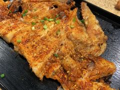 炭烤鸦片鱼头-長壹旋转烤吧 农家鸡火锅