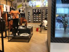 -NIKE品牌体验店(南京东路店)