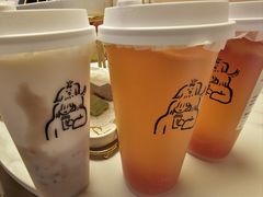 -喜茶(北京华贸购物中心店)