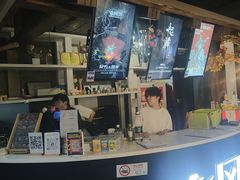 -暴风岛沉浸式体验馆(百联世纪店)