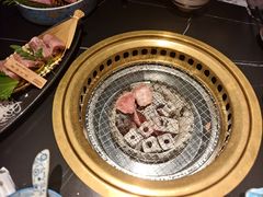 -山川小町·极番烧肉(新地假日广场店)