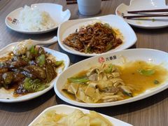 -六泰居·尔滨地标·东北菜(泰山路店)