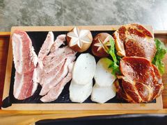 小猪猪拼盘-OBANAE欧巴呢韩国传统烤肉店(三水店)