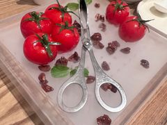番茄脆菇沙拉-小大董·烤鸭(王府井apm店)