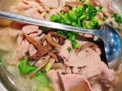 跷脚牛肉小锅-肖四女乐山跷脚牛肉(世博源店)