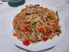 泡椒炒牛河-广雅茶楼(柳州一店)