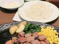-萨莉亚(巴黎春天成山店)