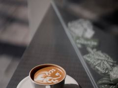 拿铁-村口大树(长乐路店)