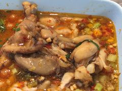 -蛙两只美蛙鱼头火锅(恒茂店)