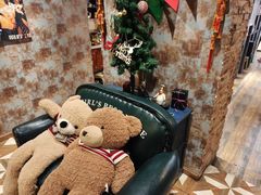 -玩坞轰趴馆·户外团建聚会主题生日派对馆(世豪广场店)