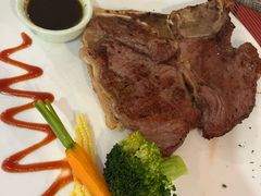 -又见马甲M8融合西餐厅(体育中心店)