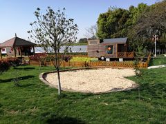 -龙湖东院农庄(乡间小路店)