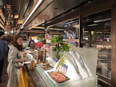 -钱小奴海鲜自助黑金店(杭州滨江龙湖店)