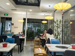 -毛辣果·贵州红酸汤牛肉火锅(西单店)