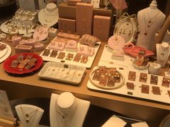 -巴黎春天(浦建店)