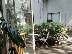 -灯塔咖啡馆BOOK·Coffee Shop