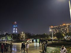 -泉城广场