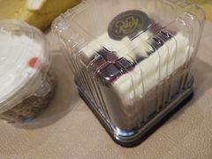 -红宝石·鲜奶小方·海派西点房(南丹店)