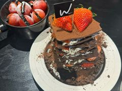 -W COLLECTIVE  DESSERT SHOP