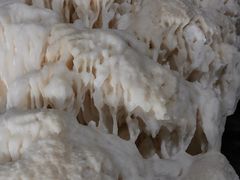 -波斯托伊纳溶洞