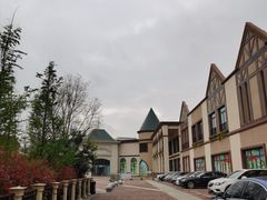 -蓝精灵乐园·世茂精灵之城主题乐园